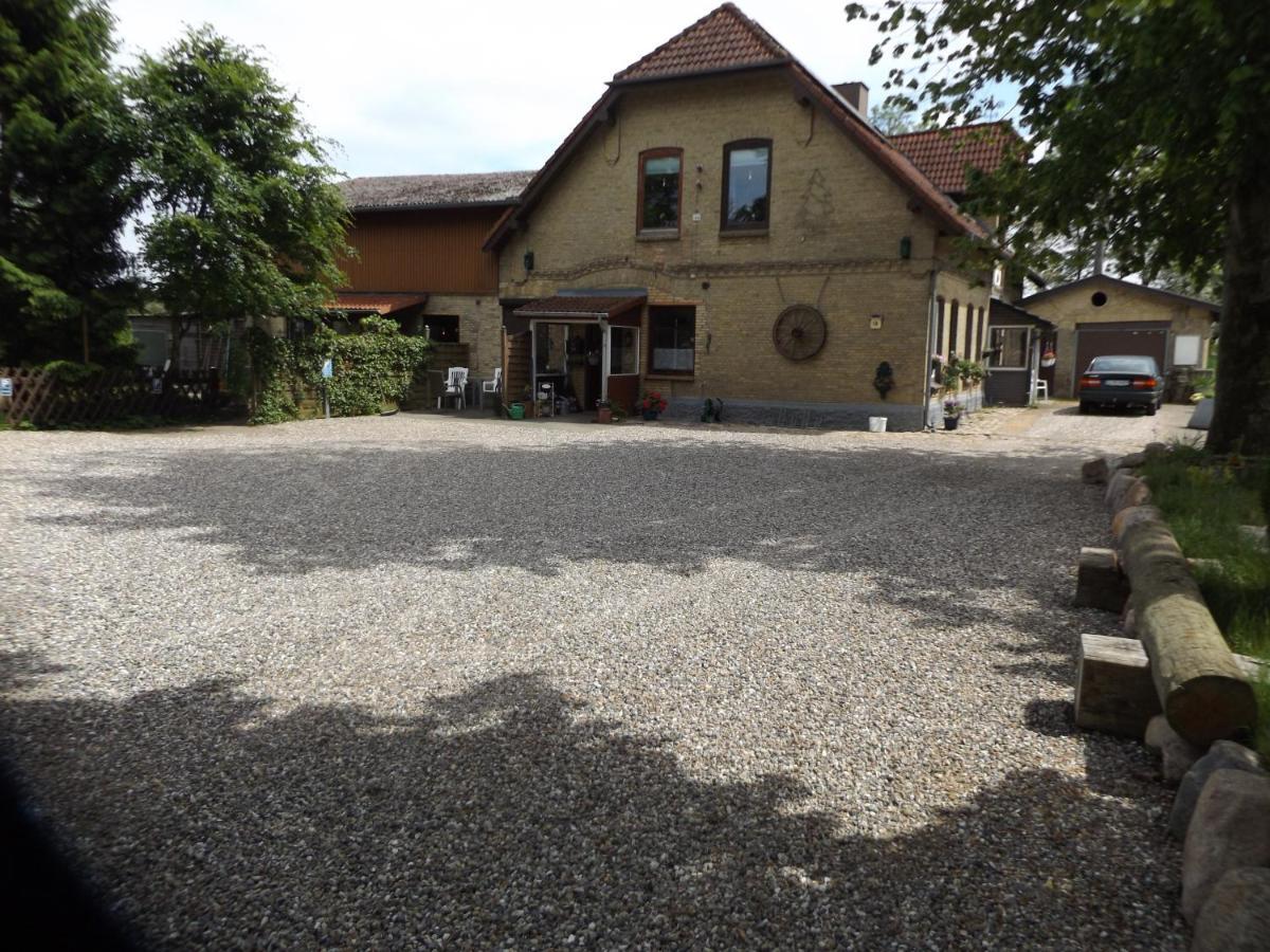 Hotel Gastehaus Hahnenkrug Lottorf Zewnętrze zdjęcie